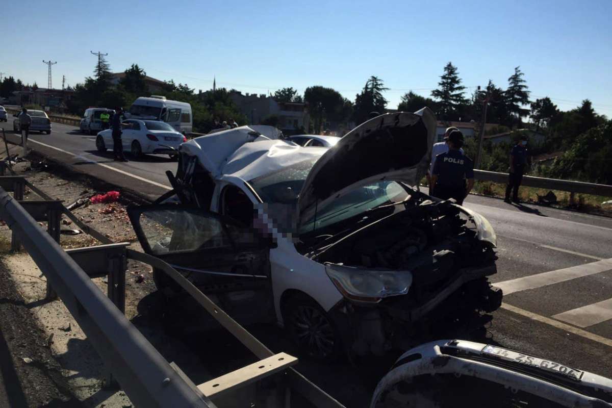 Tekirdağ'da feci kaza: 2 ölü, 1'i ağır 4 yaralı