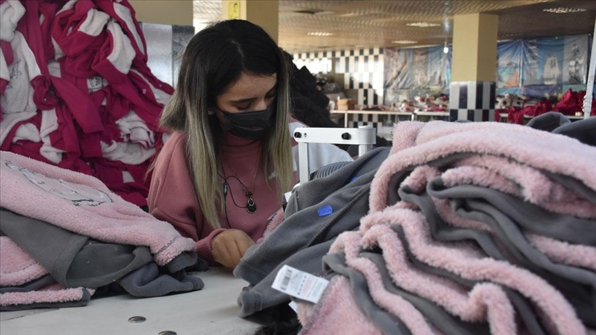 Tekstil atölyesini İstanbul'dan Şırnak'a taşıyan iş adamı 200 kişiye istihdam sağladı