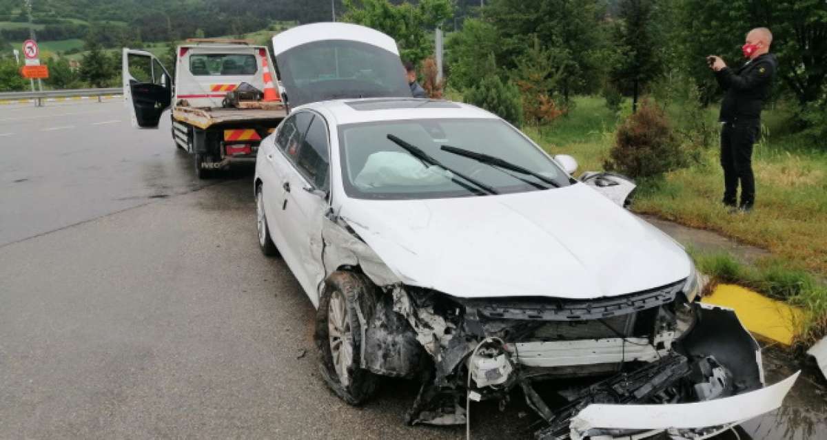 TEM'de kaza yapan MHP milletvekilleri yaralandı