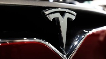 Tesla'nın piyasa değeri 1 trilyon doları aştı