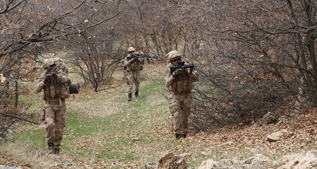 Tunceli'de Eren-7 operasyonu: 17 sığınak imha edildi