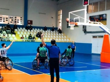 Türkiye Tekerlekli Sandalye Basketbol Süper Ligi: Ceylanpınar Besk: 73 Bursa Besk: 46