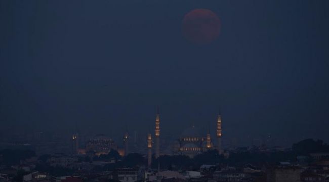 Türkiye ve dünyadan Dolunay kareleri güzel görüntüler oluşturdu