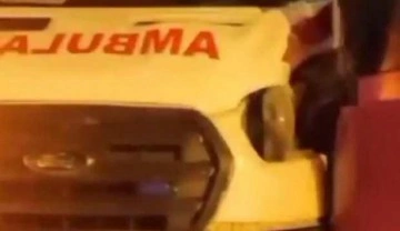 Van'da ambulans belediye otobüsü ile çarpıştı: 2 yaralı