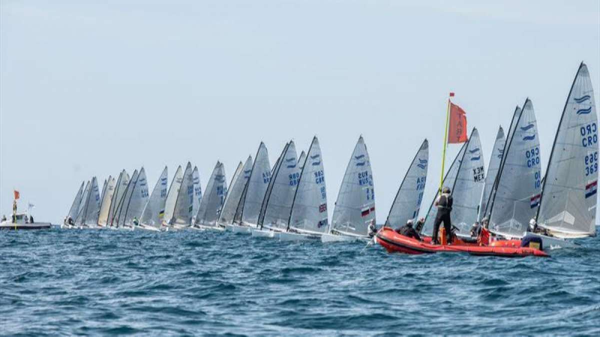 Yelkende Finn Gold Cup yarışları Portekizde